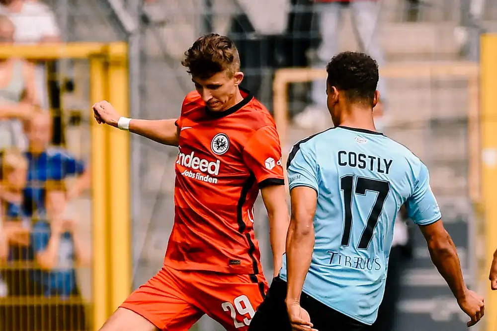 包含转会期突围战来临，尼斯围绕德国杯遗憾出局，信心回归，团队化学反应显著的词条